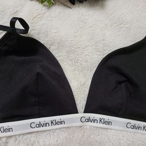 Nwot Calvin Klein bralette and matching panties nwt